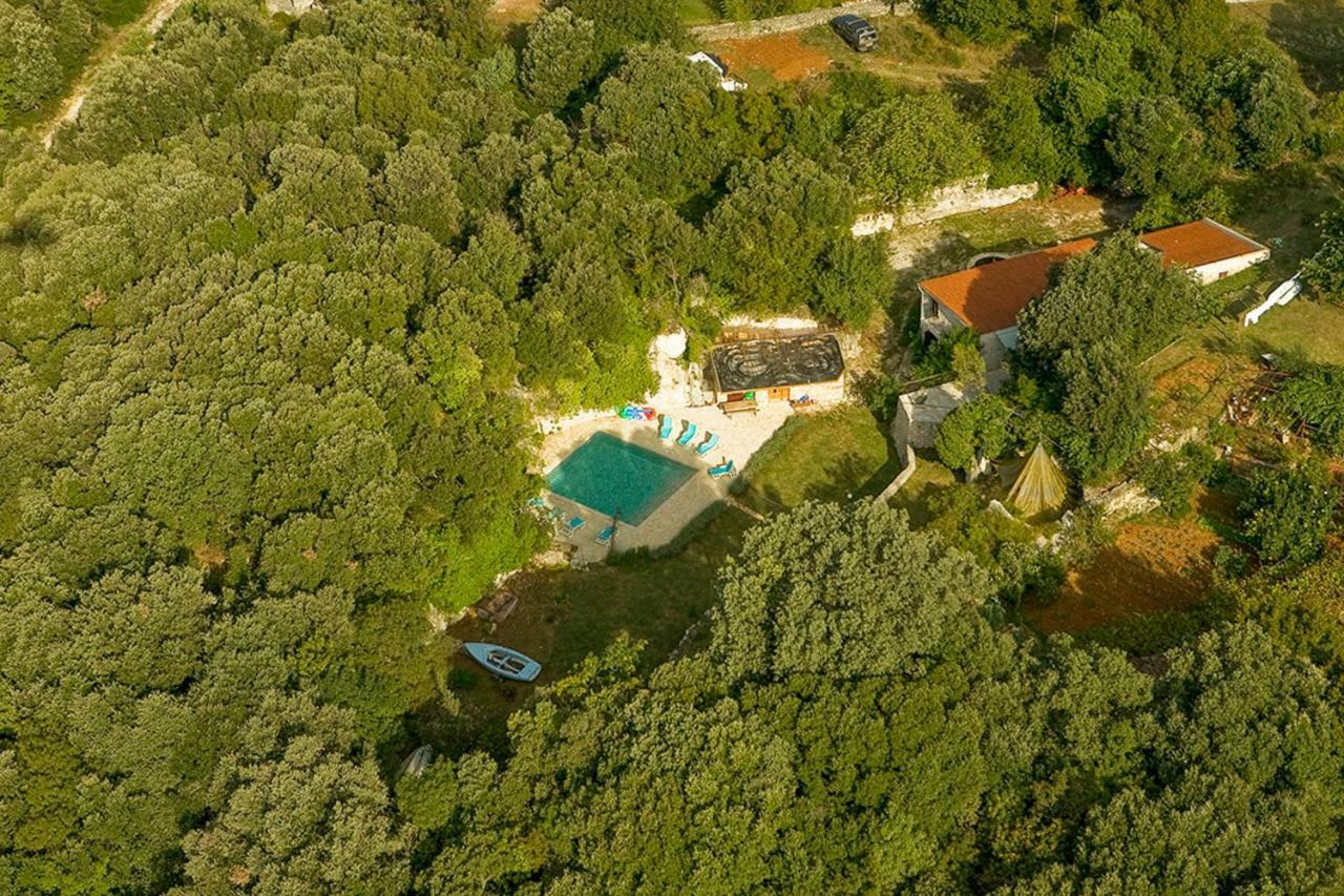 Holiday House Cave Romana Pula Exterior foto